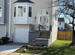 7101 Collinsworth Pl, Frederick, MD 21703