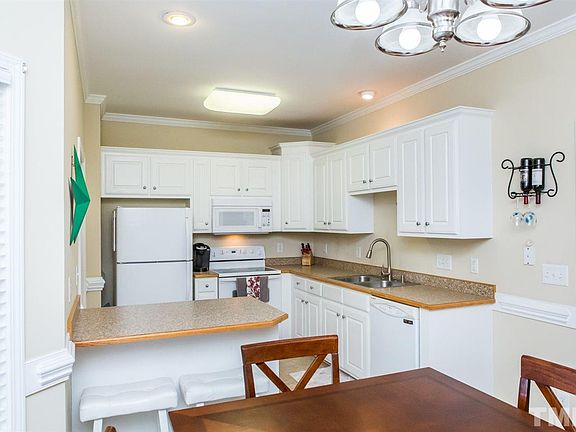 5th image of 514 Winesap Dr
