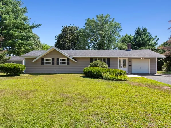 9 Colgate St, Danvers, MA 01923