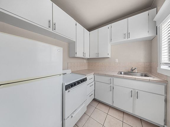4th image of 65 Linden Ave APT 33