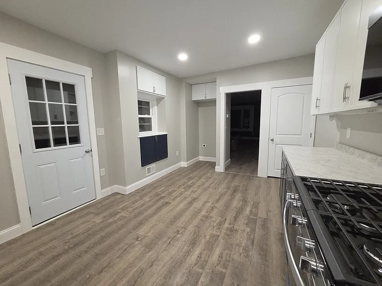 613 Sherman St — Photo 5