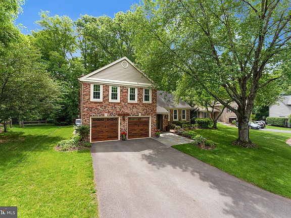 3rd image of 12695 Kettering Dr