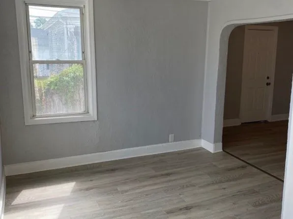 163 Brayton Ave #1F, Fall River, MA 02721