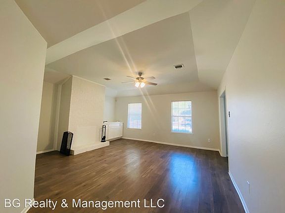 4th image of 118 Briar Green Dr