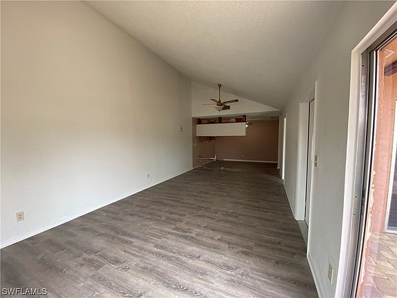 5th image of 5632 Foxlake Dr