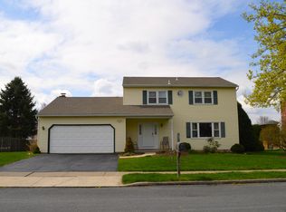 6336 Manzanita Dr, Macungie, PA 18062