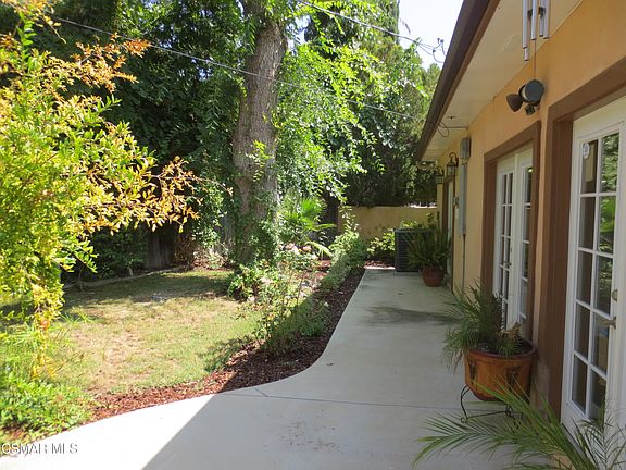 5th image of 22761 Cass Ave