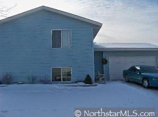 8940 Vinewood Ln N, Maple Grove, MN 55369