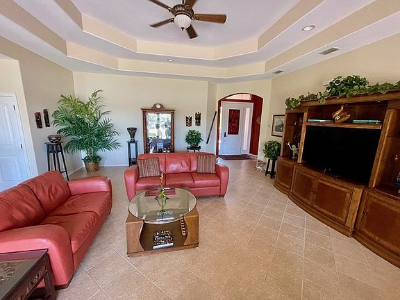 5th image of 4 Hacienda Dr