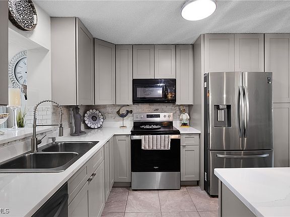 3rd image of 138 SE 18th Ter