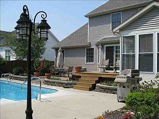 4th image of 3409 Castlemain Dr