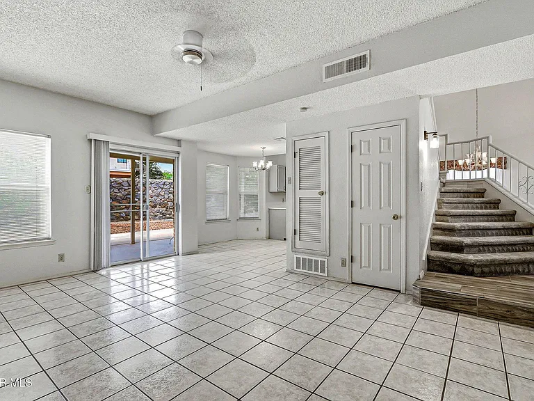 7765 Dianjou Dr — Photo 21