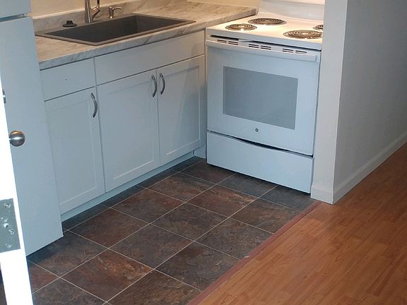 2nd image of 1311 2nd Ave W APT 201