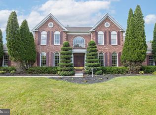 2062 Silverwood Dr, Newtown, PA 18940