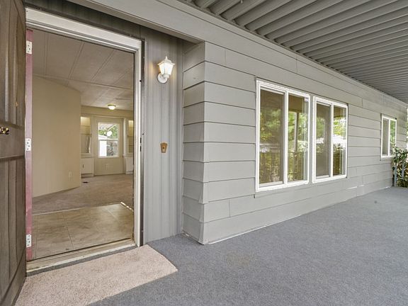 4th image of 19690 N Highway 99 Unit 104