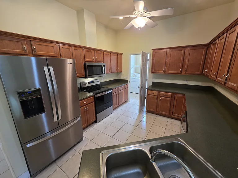 5531 Hampton Woods Way — Photo 14