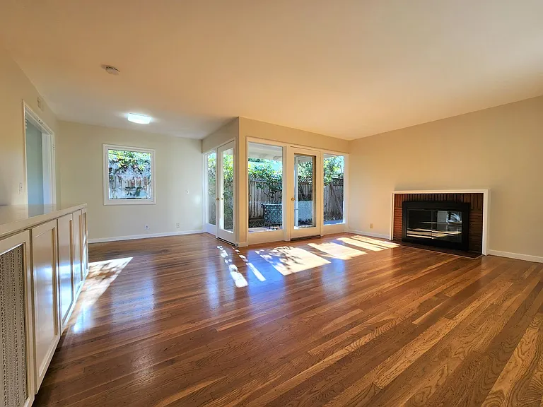 329 Colorado Ave — Photo 11
