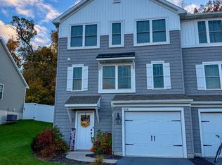 424 Smokering Dr, Robesonia, PA 19551