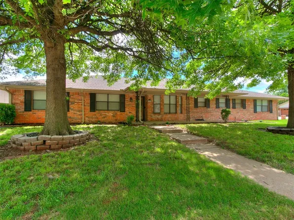 10900 Bluff Creek Dr, Oklahoma City, OK 73162