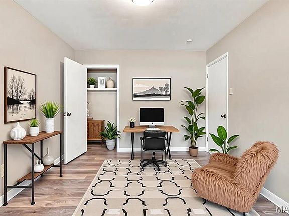 4th image of 4420 Treadway Ln