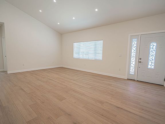 2nd image of 10959 Collins St