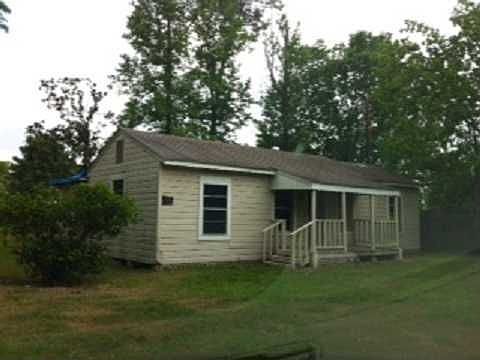 1st image of 9025 Dogwood Dr