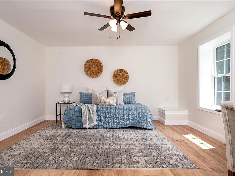 1400 Lower View Ct — Photo 24