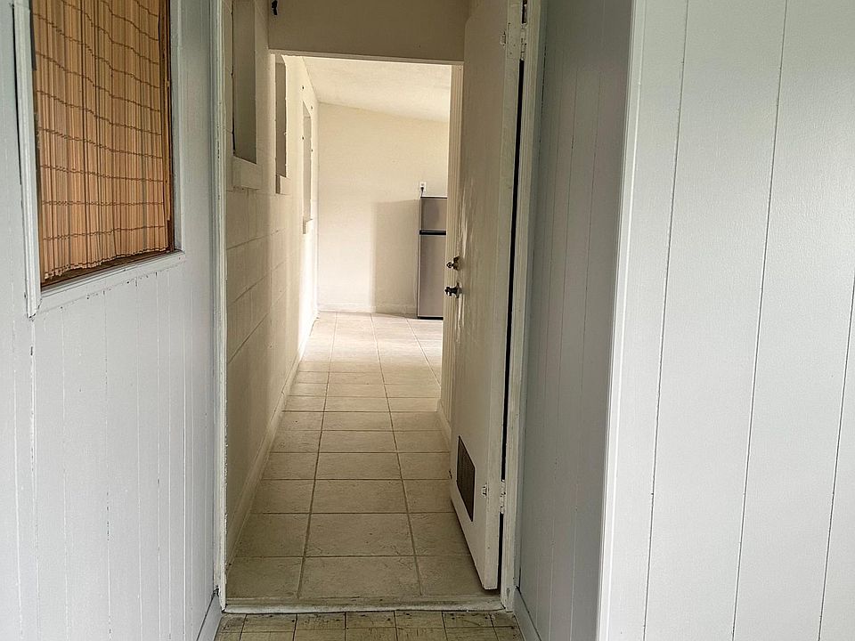1st image of 2706 Paine Ln