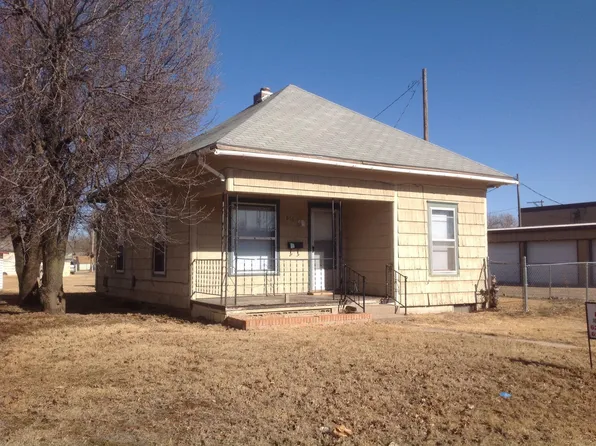 616 W 5th Ave, Hutchinson, KS 67501