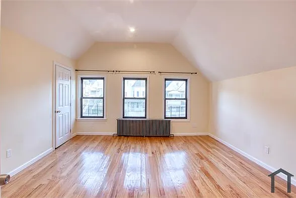 247 Willow St — Photo 9
