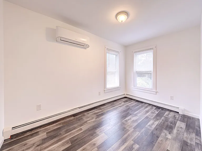 1250 North Ave — Photo 39