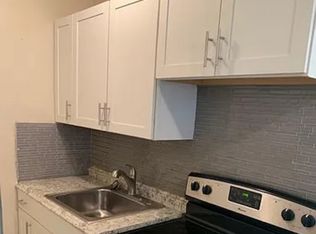 1320 NE 7th Ave #4, Fort Lauderdale, FL 33304