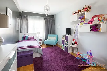 Sold by aptsandlofts.com