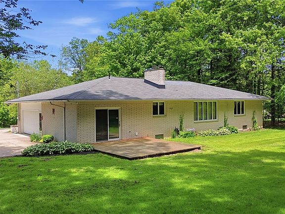 5th image of 7922 Hywood Dr
