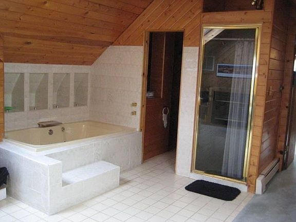 Top floor bath