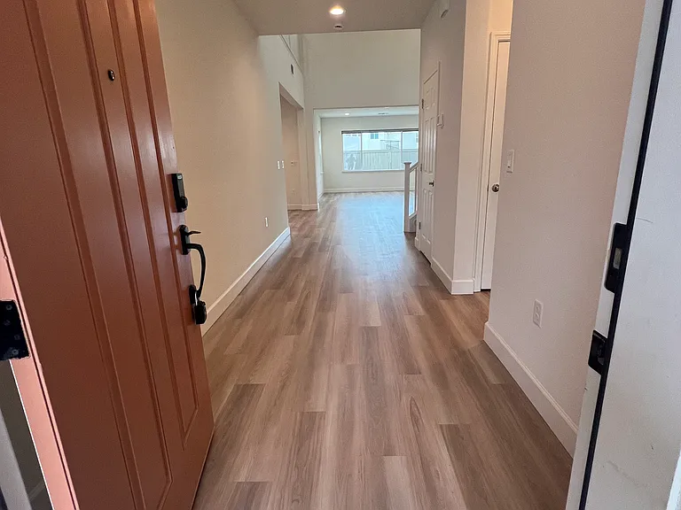 4202 Randa Way — Photo 3