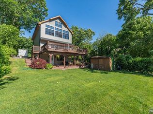 67 Lake Park Ter, West Milford, NJ 07421