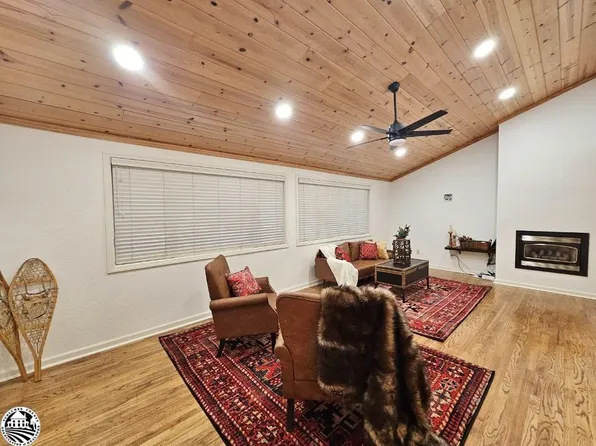 23599 Lakewood Dr, Twain Harte, CA 95383