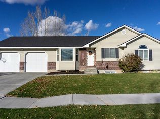 4133 E Birchwood Cir, Ammon, ID 83406