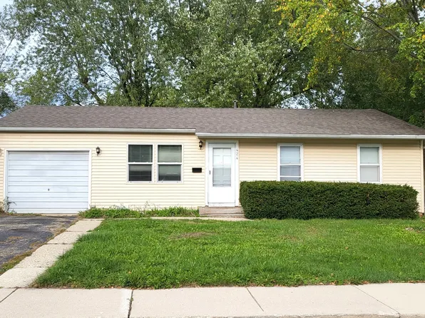 424 Singapore Ln, Carpentersville, IL 60110