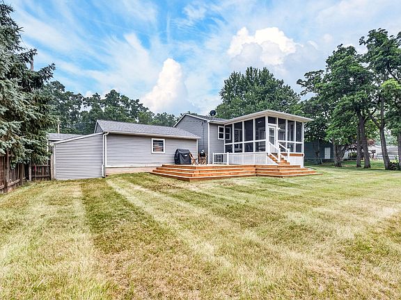 5th image of 57380 Hamilton Dr