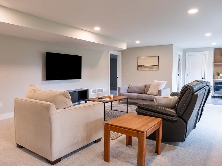 7269 Yellowstone Dr — Photo 33