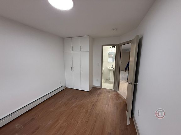 5th image of 2851 Buhre Ave Floor 1