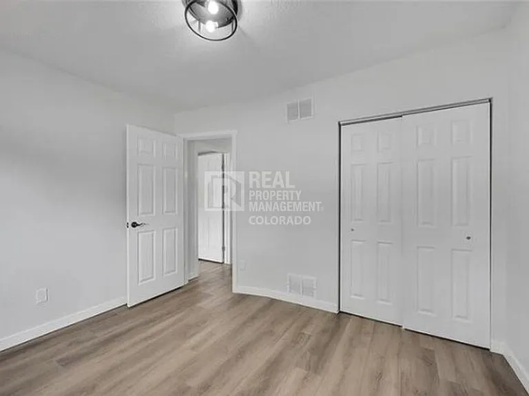 41 University Dr — Photo 6