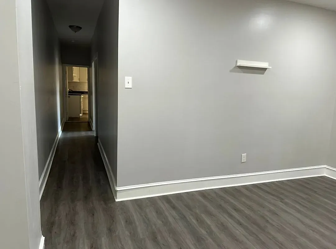 Building Photo - 20 W Pitman St #20