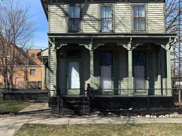121 Studebaker St, South Bend, IN 46628