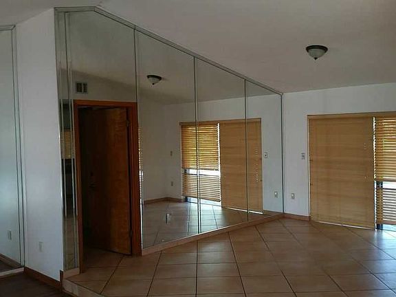 4th image of 7305 N Augusta Dr
