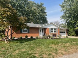 575 Hathaway Trl, Tipp City, OH 45371