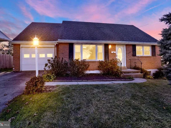 3204 Oak St, Laureldale, PA 19605