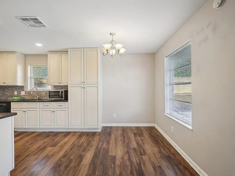 3212 Wavecrest St — Photo 10